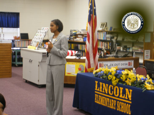 Rep. Rosalind Jones answers questions about her role as a legislator from 6th grade social studies students at Lincoln Elementary School